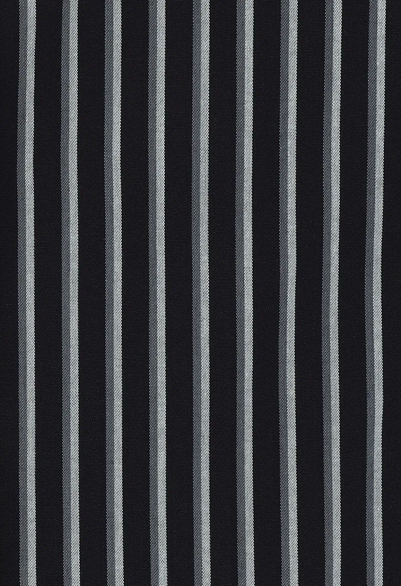 Black striped / Exec072401-07