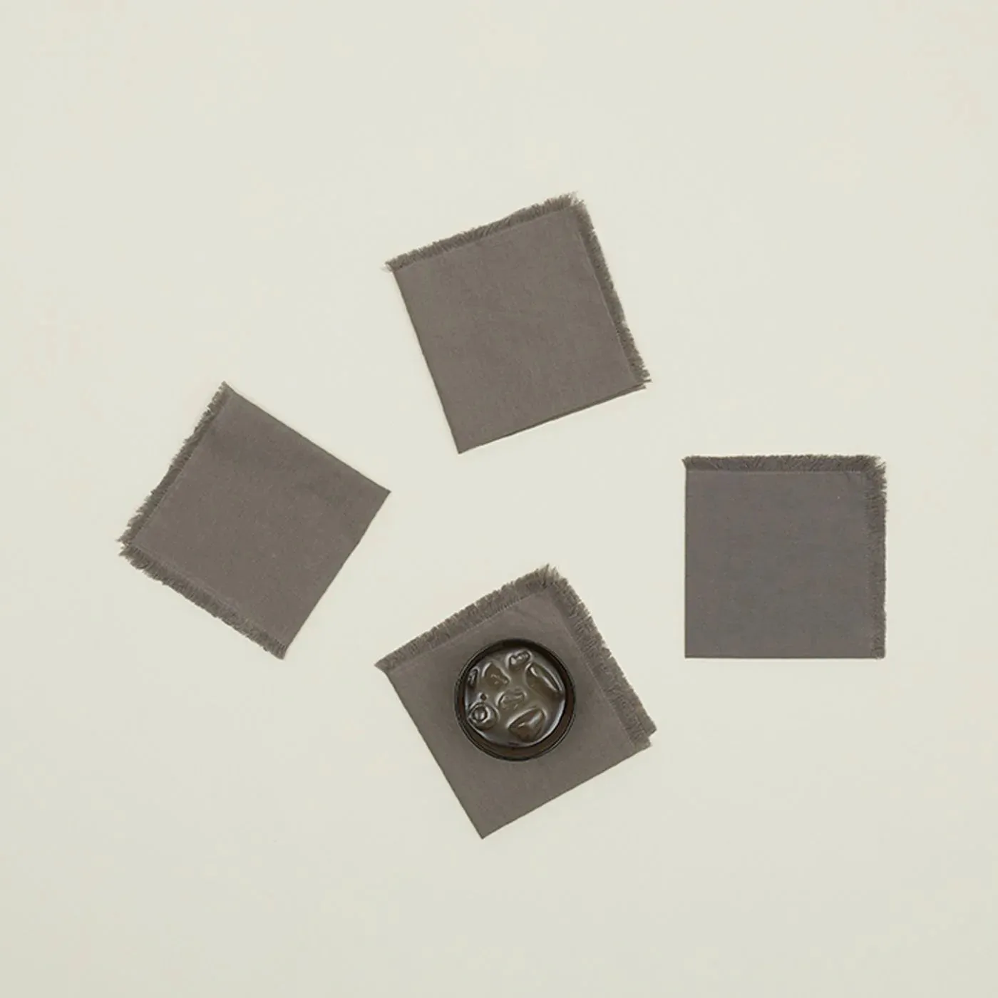 Essential Cocktail Napkin Set of 4 (Dark Grey)