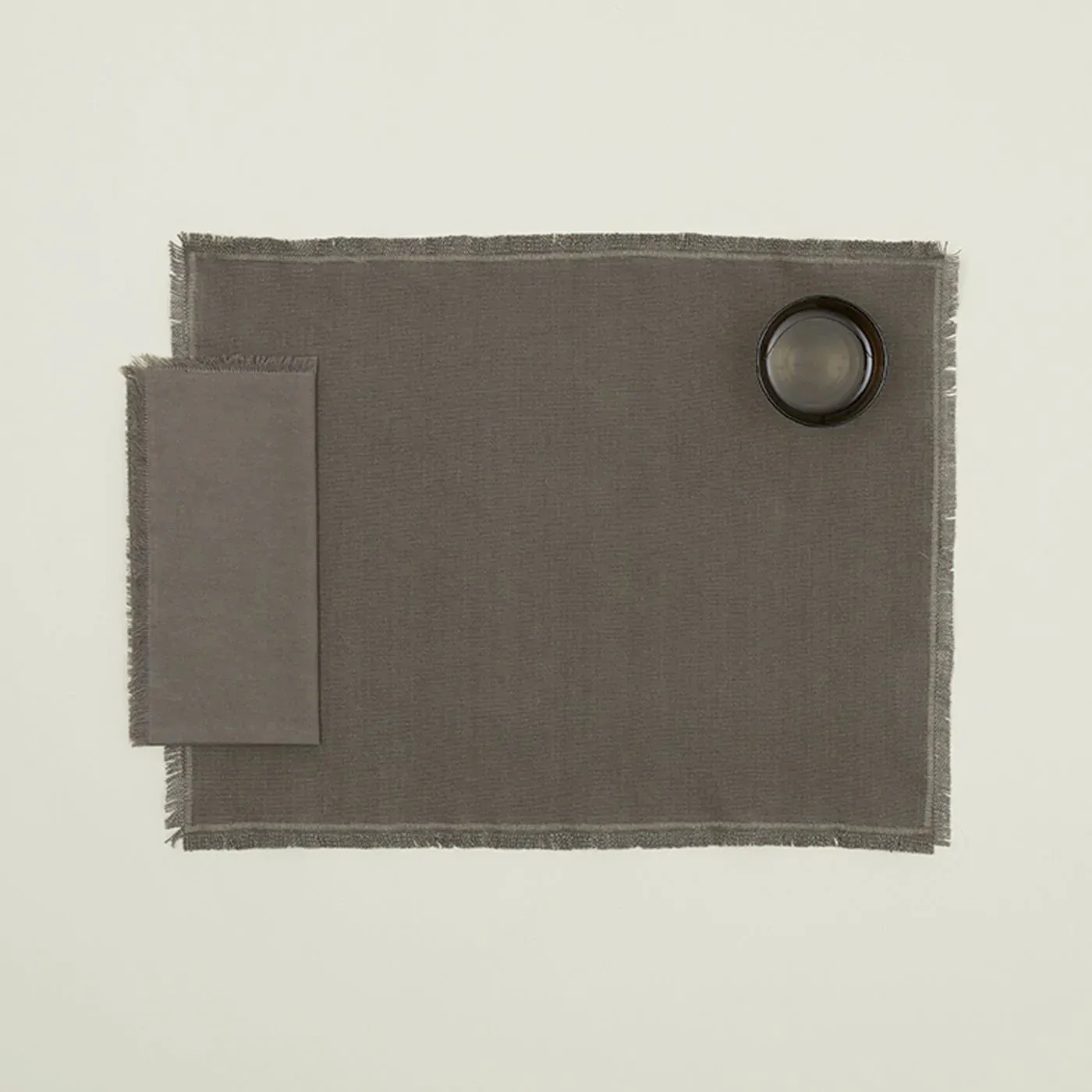 Essential Dinner Napkin Set of 4 (Dark Grey)