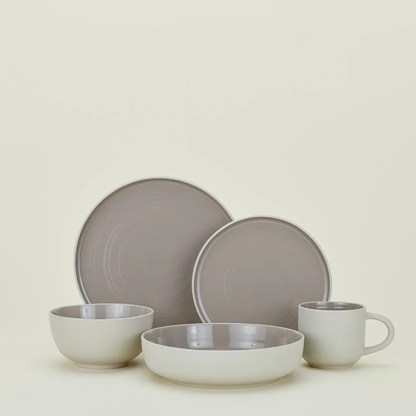 Essential Dinner Plate Set of 4 (Light Grey)