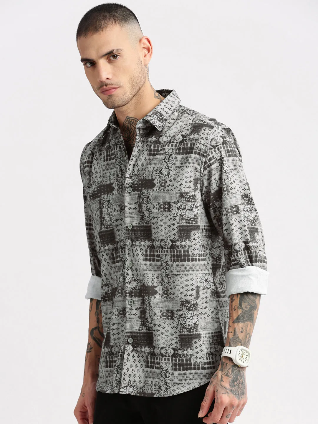 Men Grey Standard Slim Fit Abstract Printed Spread Collar Casual Shirt