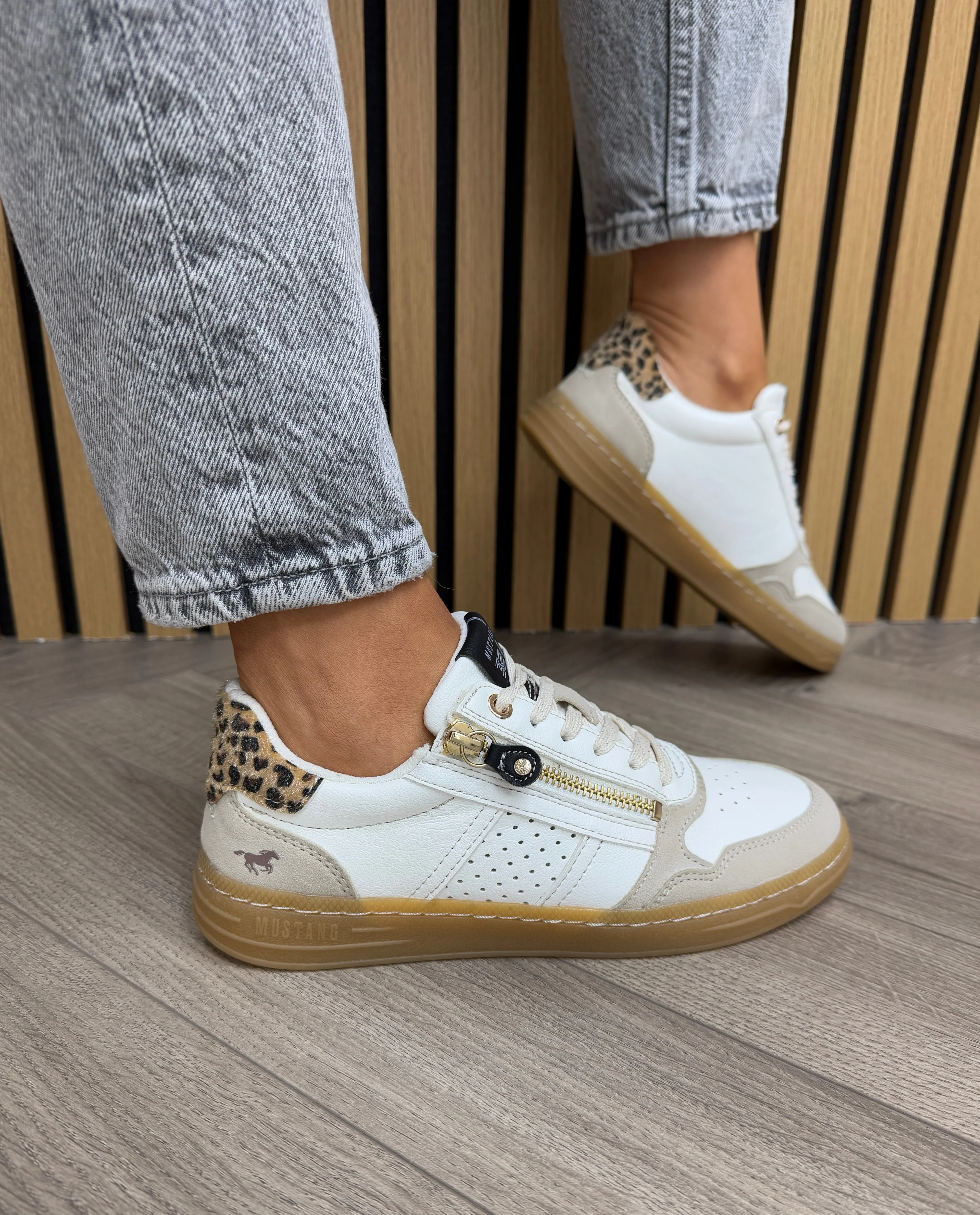 Mustang Trainer With Side Zip And Leopard Print Detail 1511-301-203 - Ice (M10)