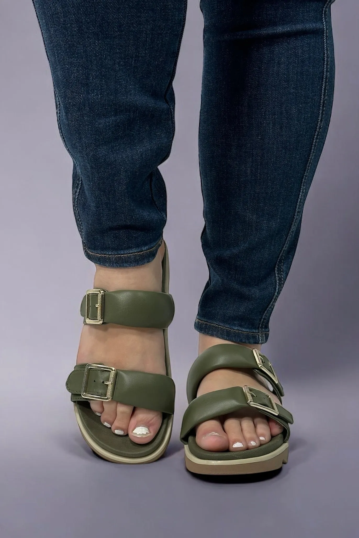 Nifty Leather Water-Repellent Sandal - Olive