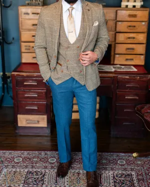 Ted with contrast trousers Wedding Look