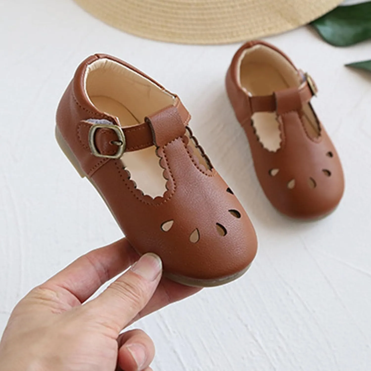 Toddler Girl T Strap Mary Jane Dress Shoes, Little Girl Closed Toe Hollow Buckle School niform Walking Shoes